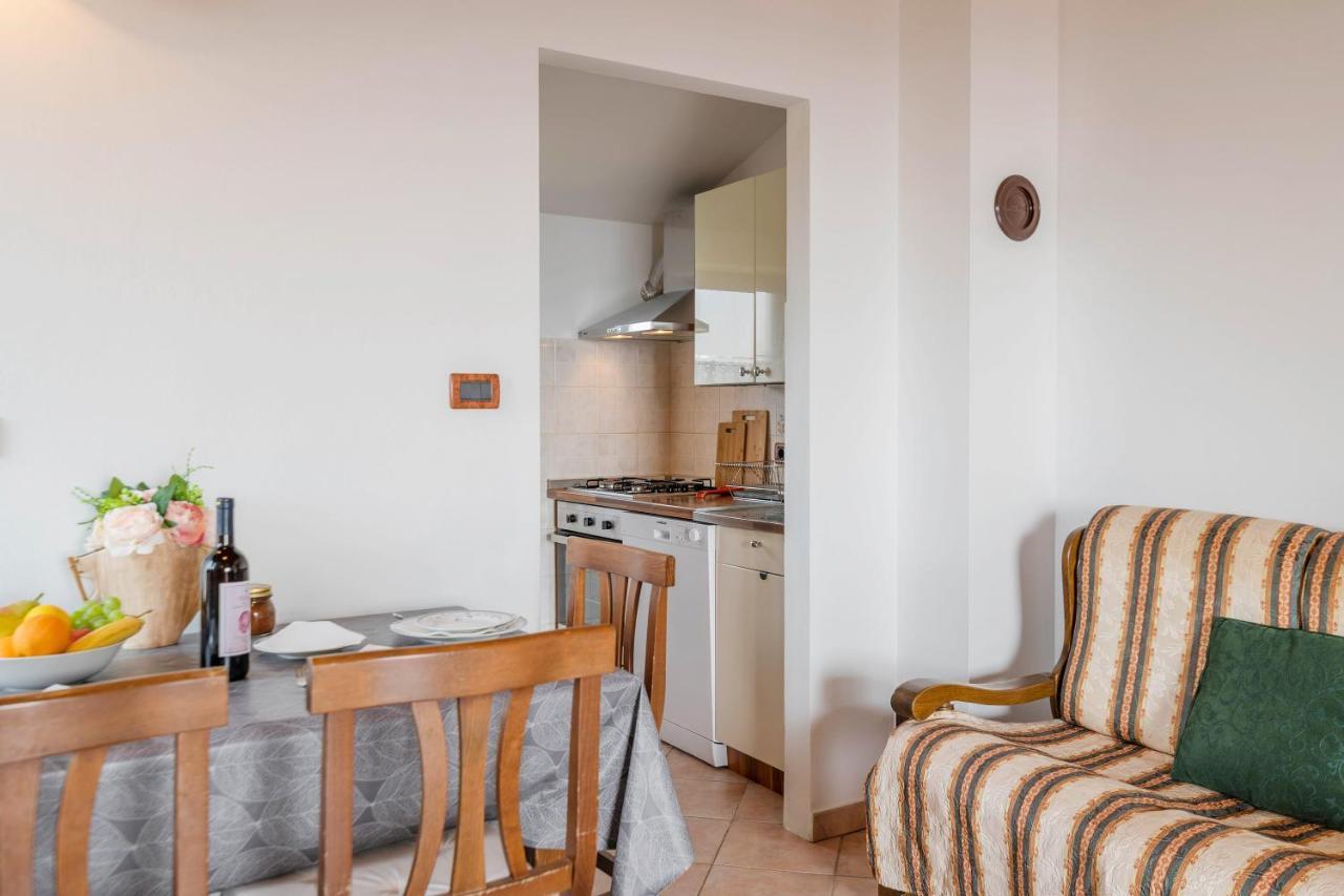 Villa Margerita With Private Pool, Yard And Parking Kastelir Exterior photo