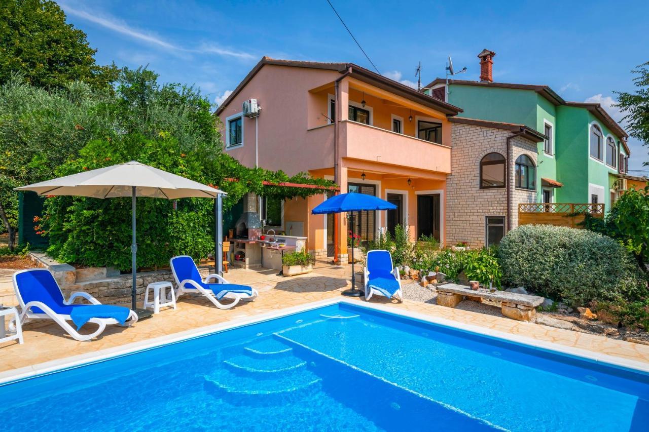 Villa Margerita With Private Pool, Yard And Parking Kastelir Exterior photo