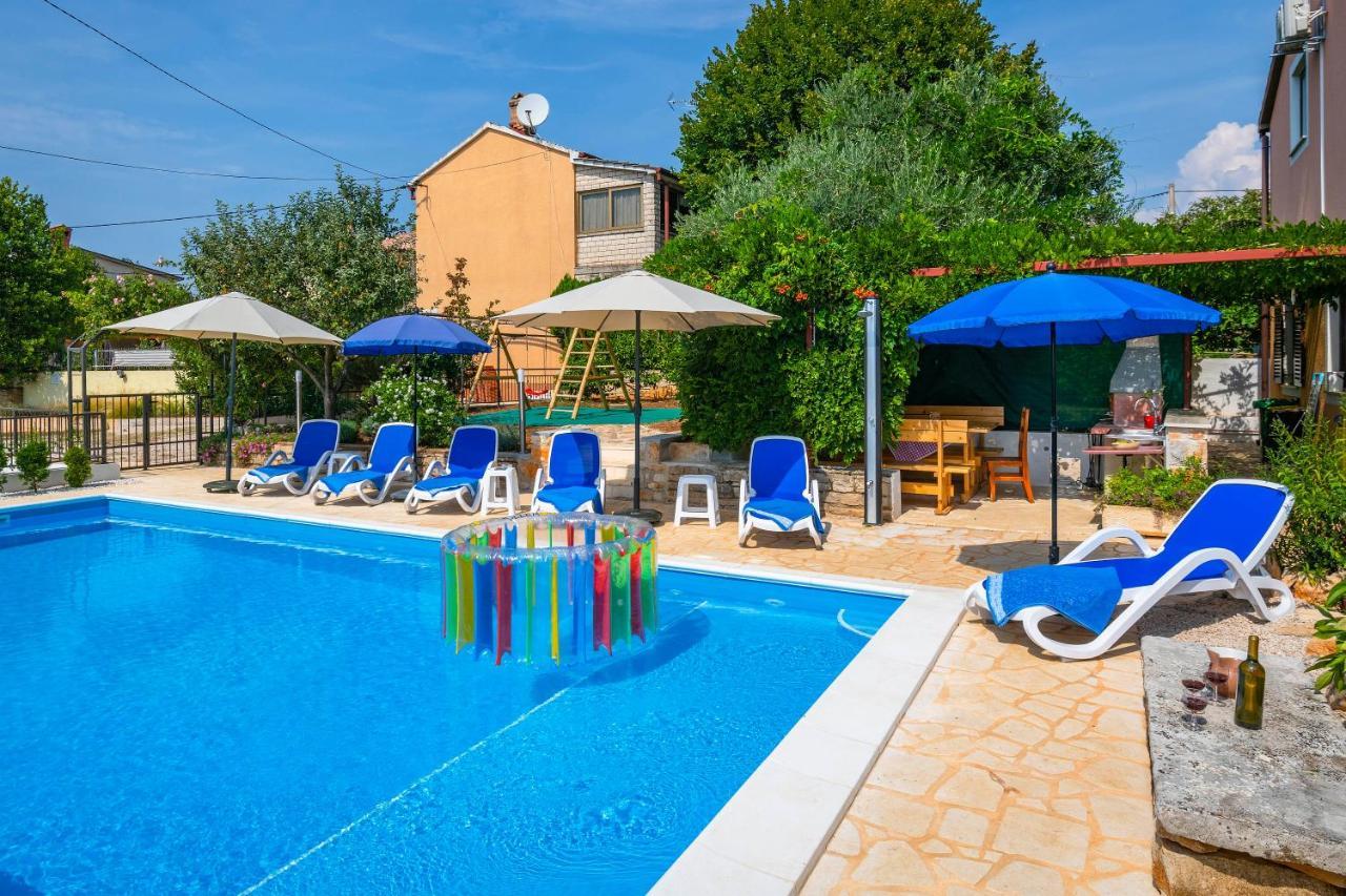 Villa Margerita With Private Pool, Yard And Parking Kastelir Exterior photo