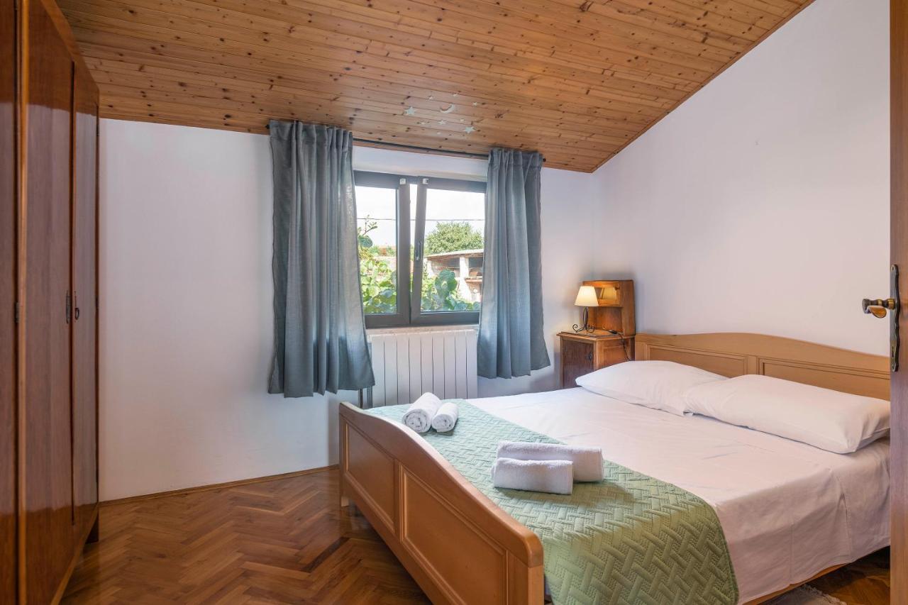 Villa Margerita With Private Pool, Yard And Parking Kastelir Exterior photo