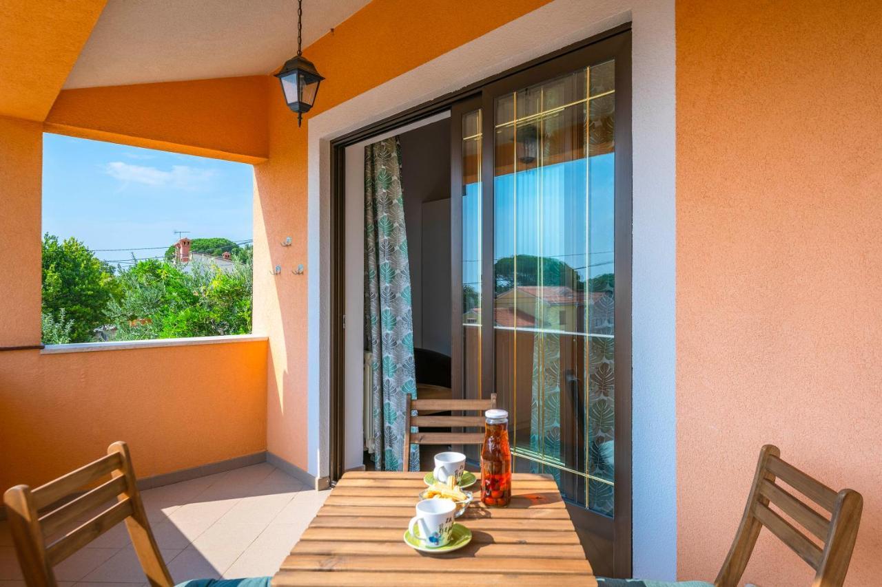 Villa Margerita With Private Pool, Yard And Parking Kastelir Exterior photo