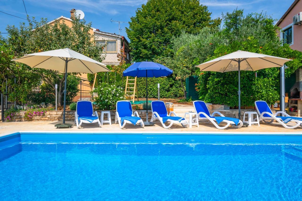 Villa Margerita With Private Pool, Yard And Parking Kastelir Exterior photo