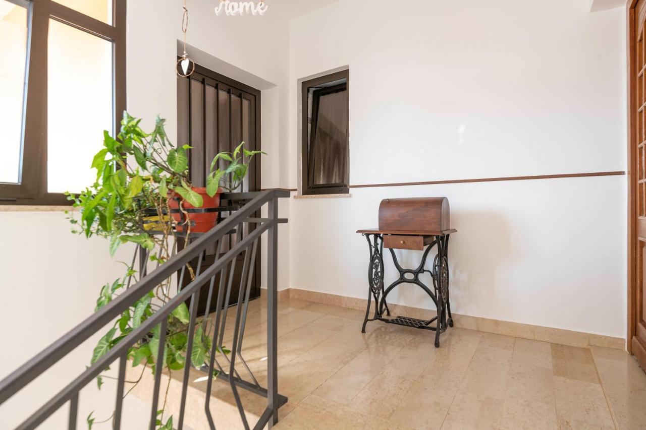 Villa Margerita With Private Pool, Yard And Parking Kastelir Exterior photo
