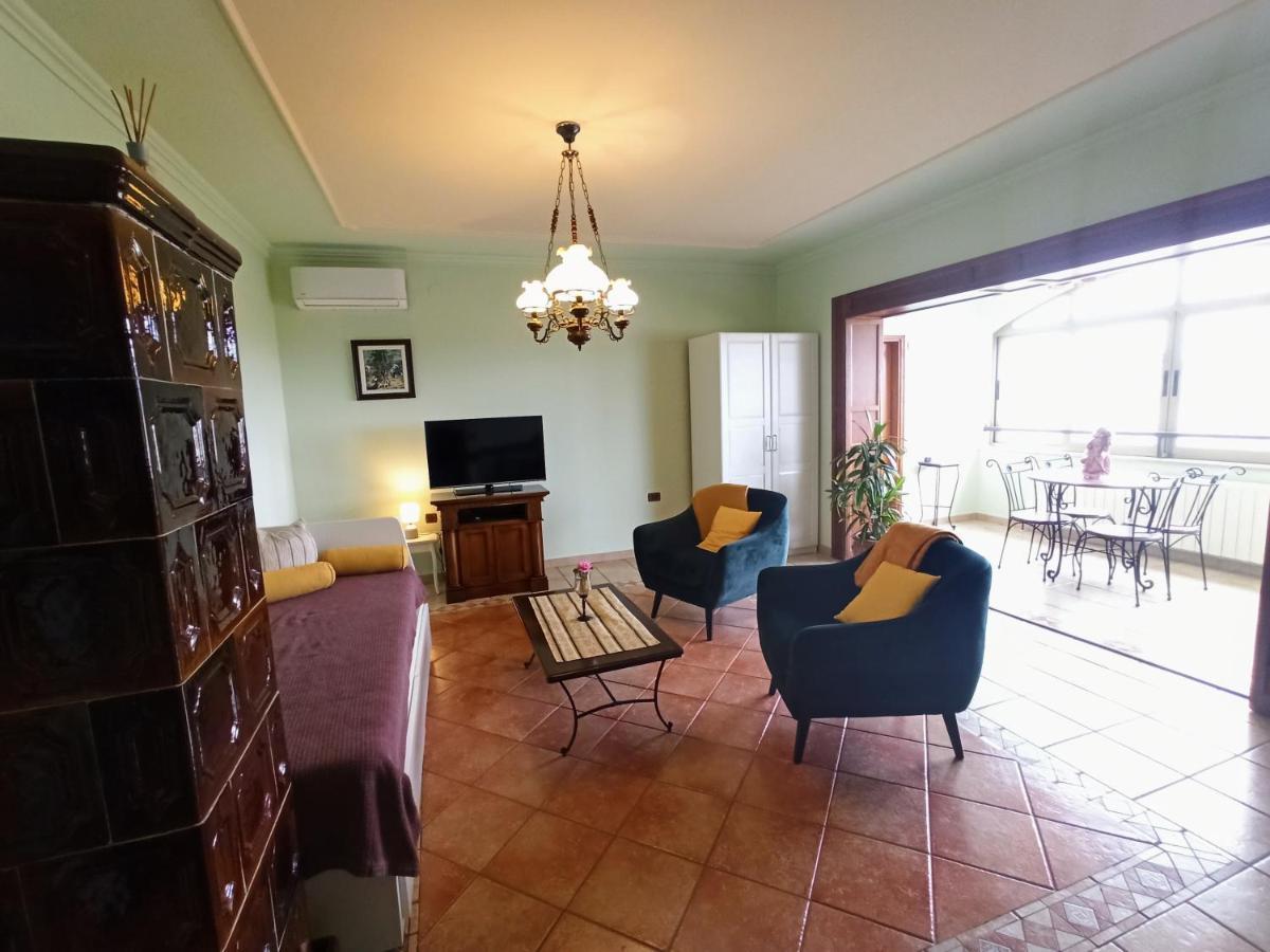Villa Margerita With Private Pool, Yard And Parking Kastelir Exterior photo