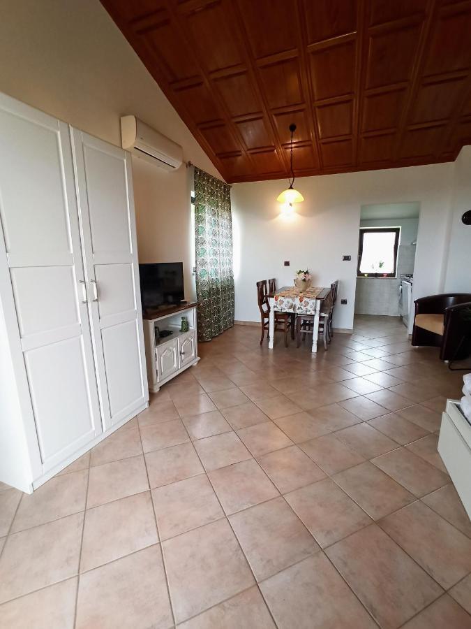 Villa Margerita With Private Pool, Yard And Parking Kastelir Exterior photo
